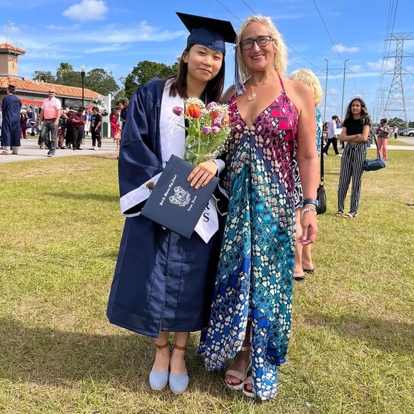 Poshmark Ambassador Sherry Berry - Picture 15 of 15